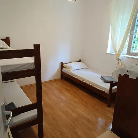 Vila Rasema Gasthuis *